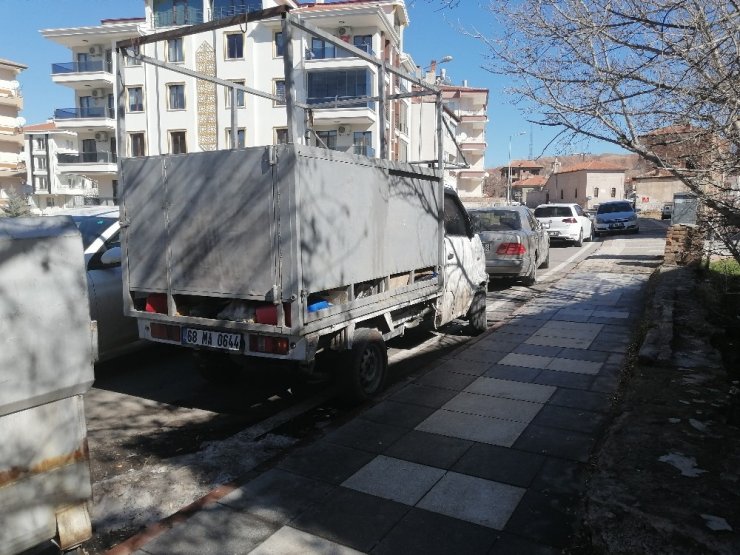 Suç üstü yakalandılar “Bir şey çalmadık” diyerek kendilerini savundu