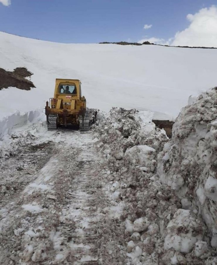 Soğuk hava su hattını bile dondurdu