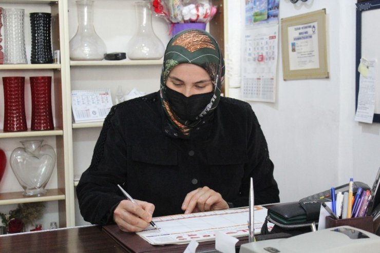 28 Şubat mağduru Öznur Sarı: “İnsan Hakları dersinde sınıftan kovuldum”