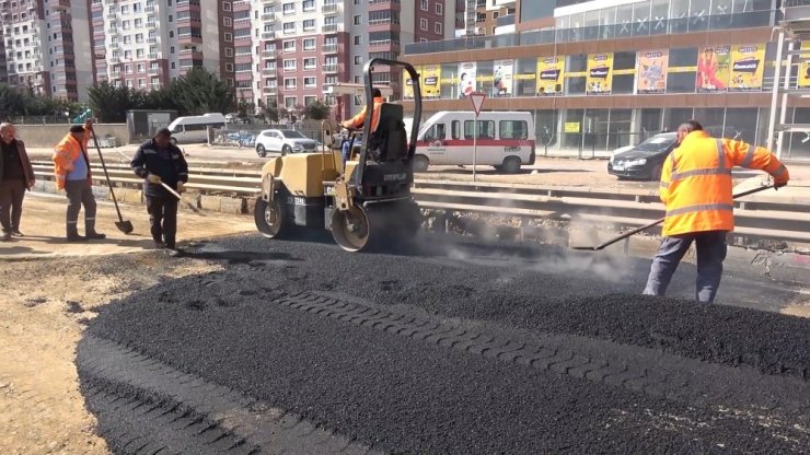 Kilit kavşaktaki çalışma 20 saat sürdü: Ankara-Kayseri kara yolu ulaşıma açıldı