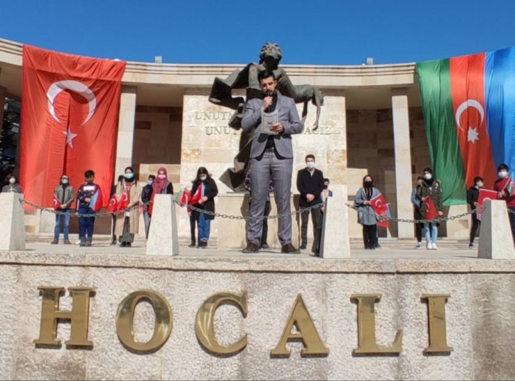 TÜGVA hocalı anıtında hocalı şehitlerini andı