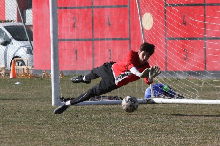 Eskişehirspor İstanbulspor maçı hazırlıklarını tamamladı