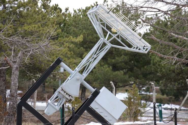 Uzay bilimleri uzmanından ’meteor düştü’ iddiaları hakkında açıklama