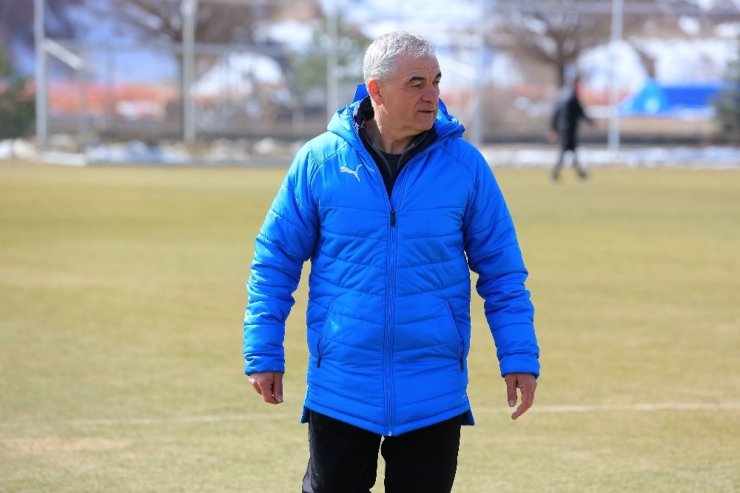 Rıza Çalımbay: “Hatayspor’dan çekinmiyoruz”