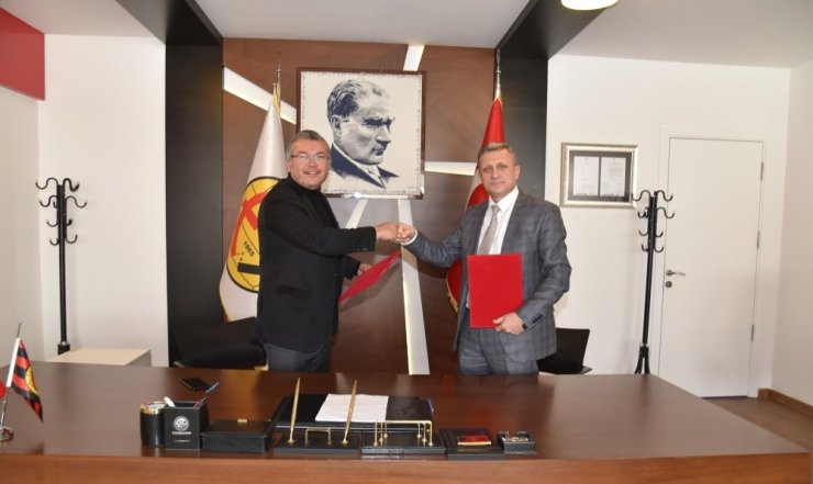 Eskişehirspor Hatıra Ormanı için imzalar atıldı