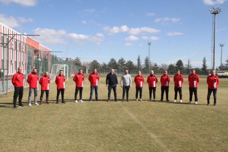 Eskişehirspor altyapısında yeni görev dağılımı