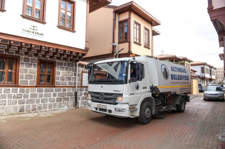 Altındağ Belediyesi’nden Hamamönü’nde temizlik çalışması