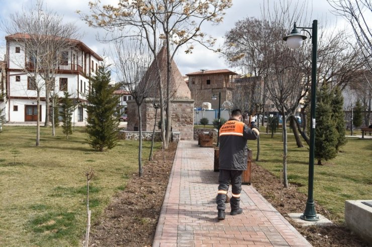 Altındağ Belediyesi’nden Hamamönü’nde temizlik çalışması