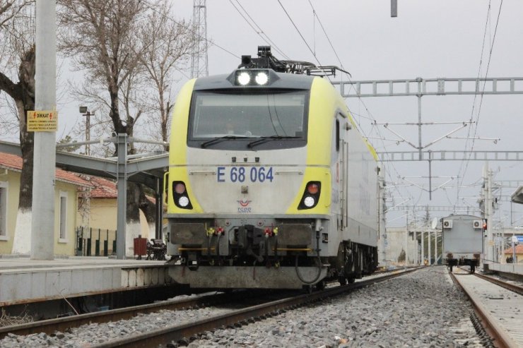 Konya-Karaman Yüksek Hızlı Tren Hattında test sürüşleri devam ediyor