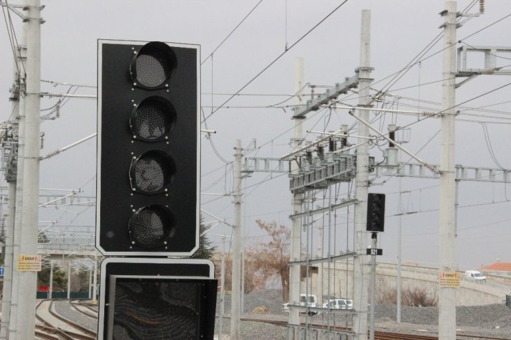 Konya-Karaman Yüksek Hızlı Tren Hattında test sürüşleri devam ediyor