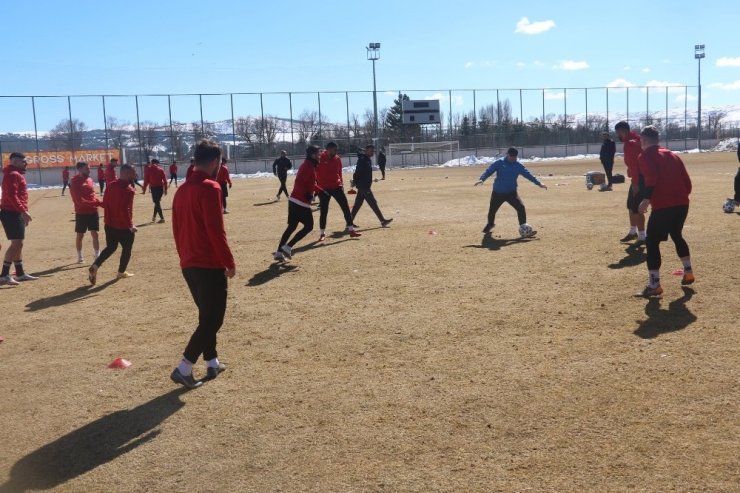 Sivas Belediyespor, Sakarya maçına hazırlanıyor