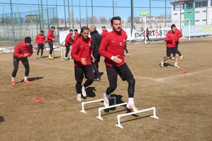 Sivas Belediyespor, Sakarya maçına hazırlanıyor