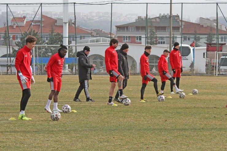 Eskişehirspor, Akhisarspor maçı hazırlıklarına başladı