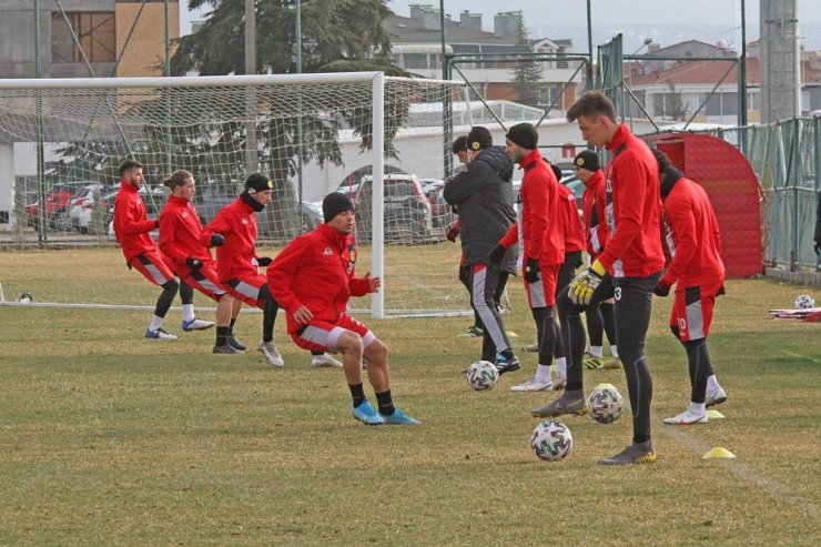 Eskişehirspor, Akhisarspor maçı hazırlıklarına başladı