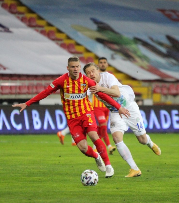 Süper Lig: Kayserispor: 2 - Çaykur Rizespor: 1 (Maç sonucu)