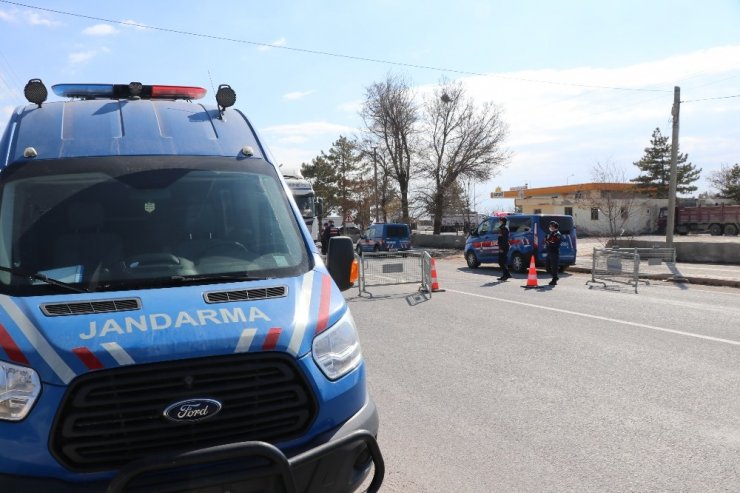 Kırmızı kategorideki Aksaray’da bir belde ve köy karantinaya alındı