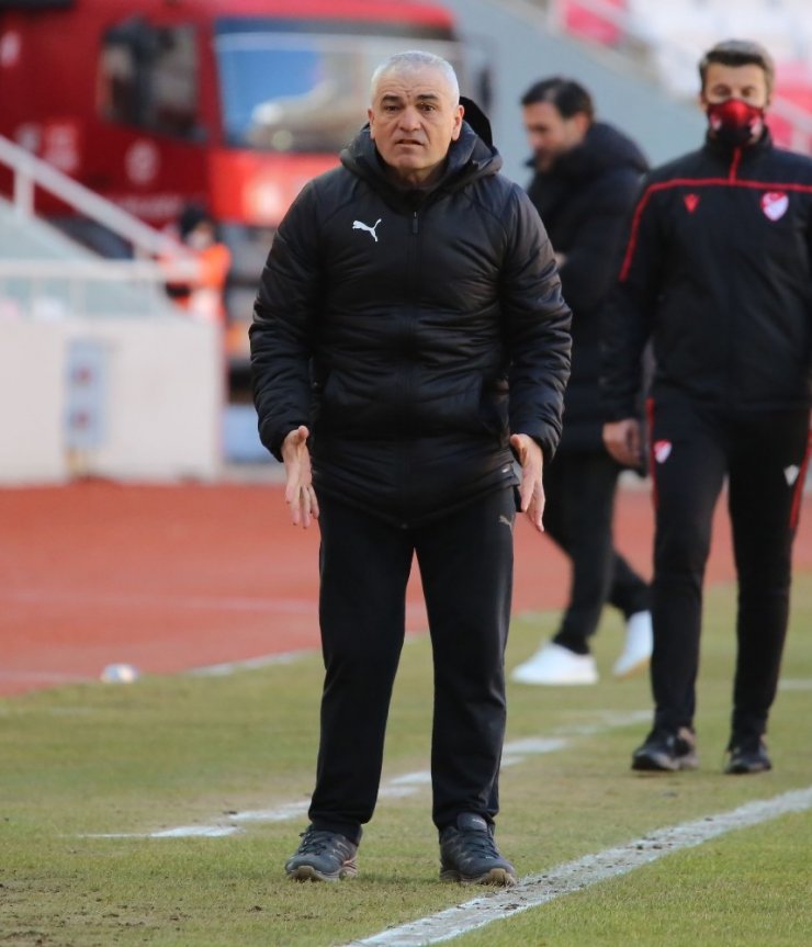 Süper Lig: DG Sivasspor: 0 - A.Hatayspor: 0 (İlk yarı)