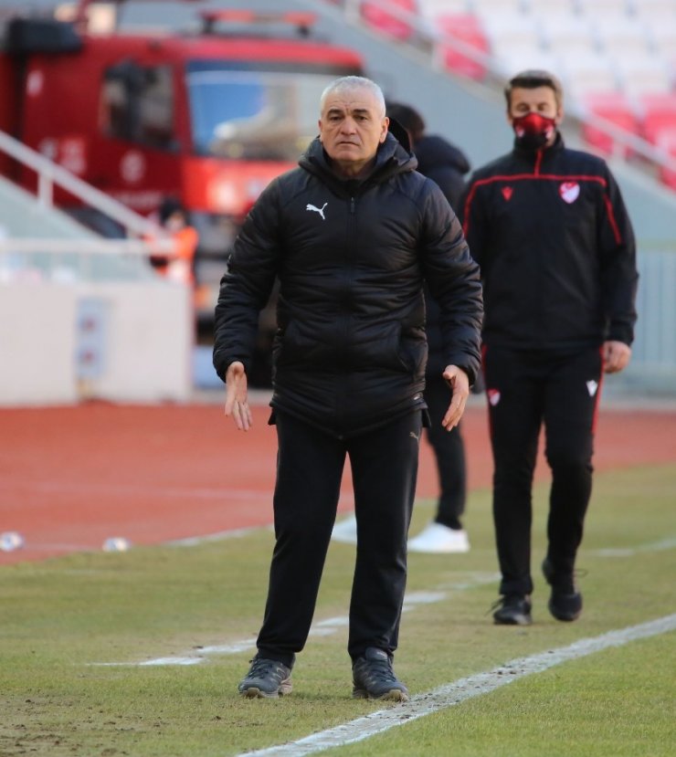 Süper Lig: DG Sivasspor: 0 - A.Hatayspor: 0 (İlk yarı)