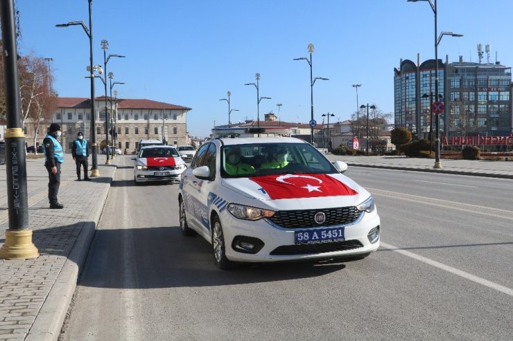 Sivas’ta bayrak teslim töreni düzenlendi