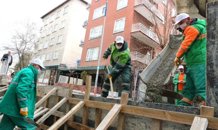 Çankaya Belediyesi’nden istinat duvarı çalışması