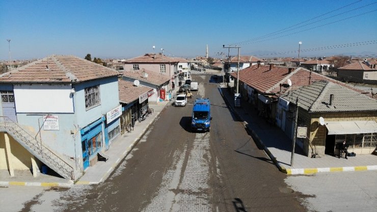 Kırmızı kategorideki Aksaray’da karantinaya alınan beldede güvenlik en üst düzeyde