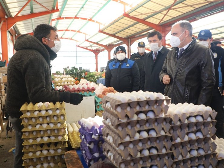 Konya Valisi Özkan: "Bu dönemde özellikle ev içi yoğun temaslardan kaçınmalıyız"