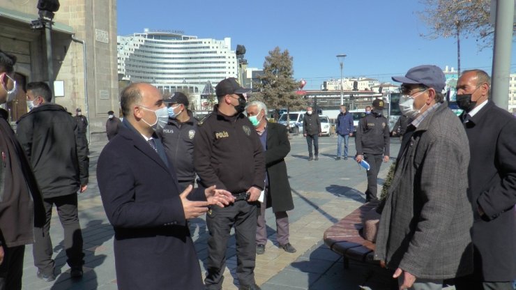 Kayseri Valisi Şehmus Günaydın: “Kayseri böyle giderse kırmızıya dönecek”