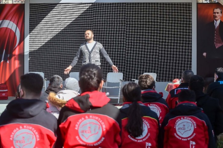 Ankara Kent Konseyi’nden depreme dikkat çekiliyor