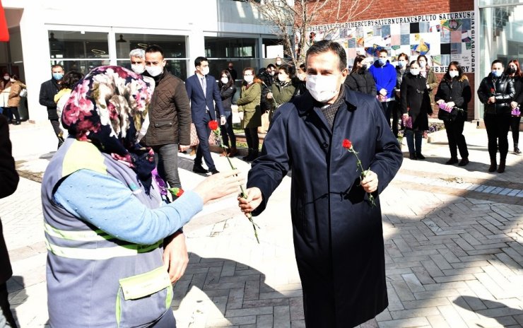 Başkan Ataç Tepebaşı’nın kadın emekçilerine seslendi