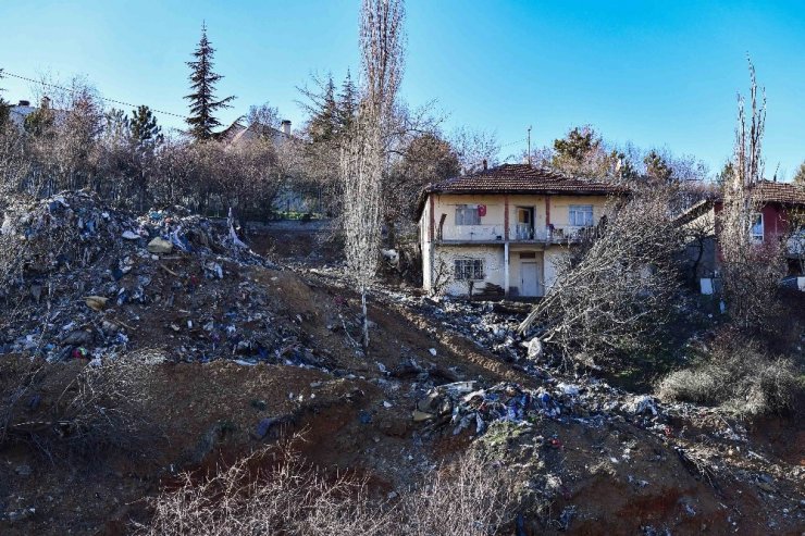 Şirindere mevkiindeki atıklarla mücadele devam ediyor