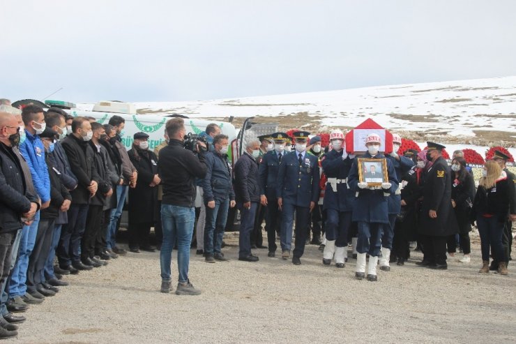 Şehit Demirci son yolculuğuna uğurlandı