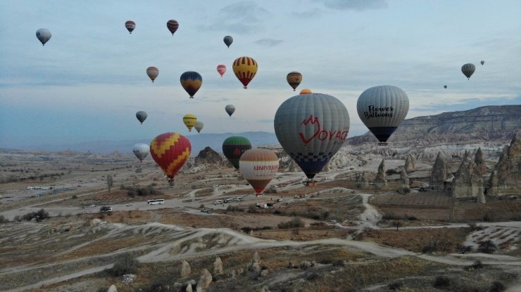 Kapadokya’da balon turları iptal edildi