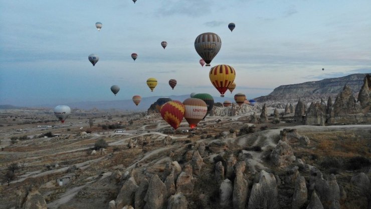 Kapadokya’da balon turları iptal edildi