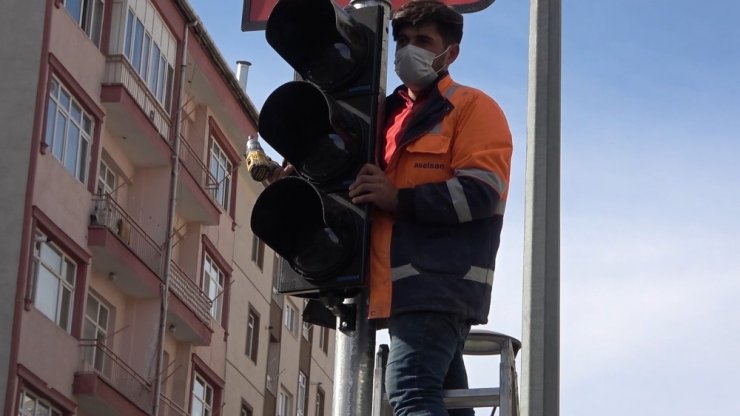 ASELSAN, trafik sorununa el attı: Trafikte ’akıllı kavşak’ dönemi başlıyor