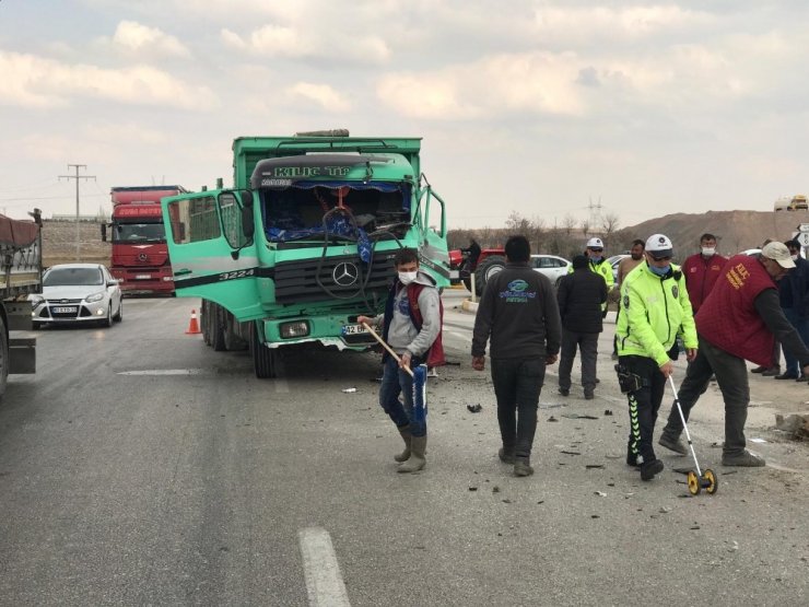 Konya’da tanker ile kamyon çarpıştı: 1 yaralı