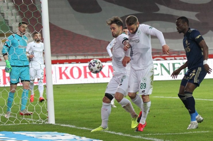 Süper Lig: Konyaspor: 0 - Fenerbahçe: 2 (Maç devam ediyor)