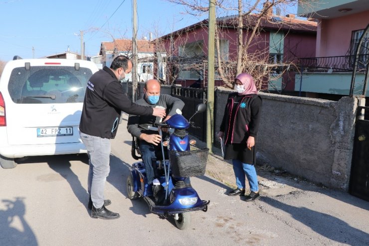 Belediye Başkanı Dinçer’den engelli vatandaşa akülü araç sürprizi