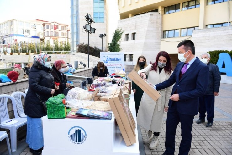 Başkent’te sevgi dolu kadınlar günü