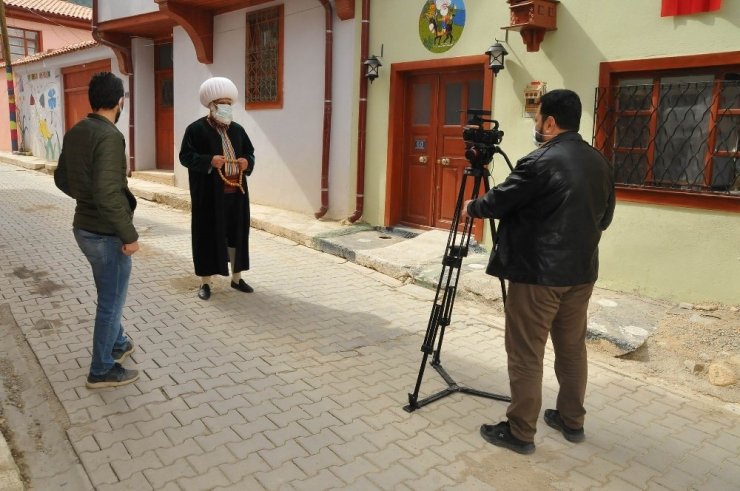 Nasreddin Hoca’dan mavileşme çağrısı