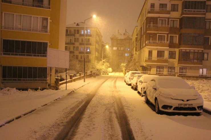 Nevşehir beyaza büründü