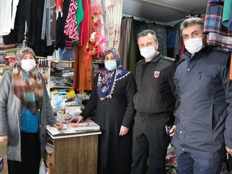 El emeği göz nuru çoraplar Mehmetçiğe ulaştı