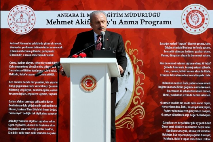 TBMM Başkanı Şentop: "Âkif, değil yüz yıl, bin yıl geçse bile unutulamayacak"