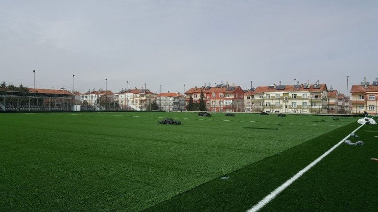 Yunuskent Futbol Sahası’nda yenileme çalışmaları devam ediyor