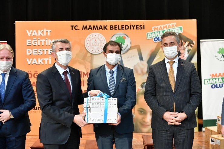 Mamak Belediyesi’nden tablet desteği