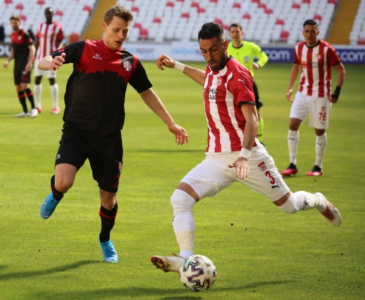 Süper Lig: D.G. Sivasspor: 1 - Karagümrük: 0 (Maç sonu)