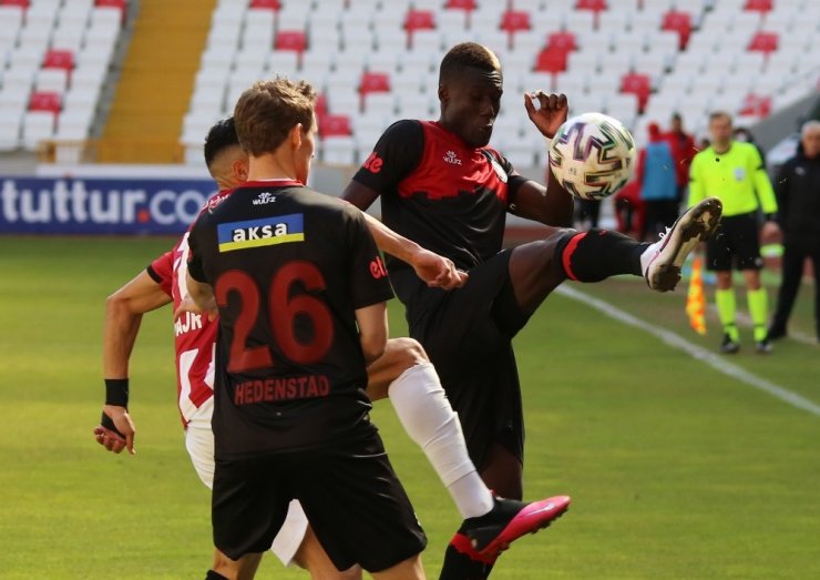 Süper Lig: D.G. Sivasspor: 1 - Karagümrük: 0 (Maç sonu)