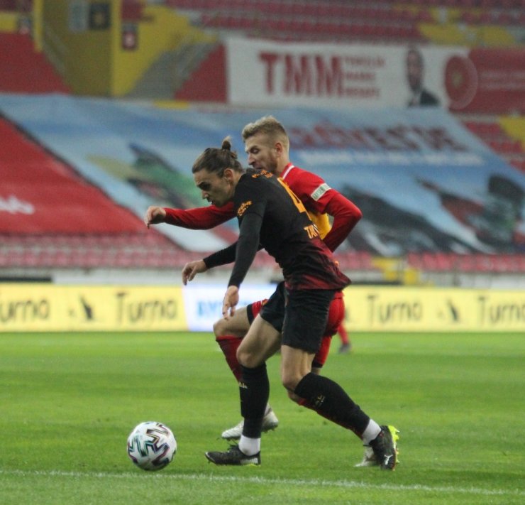 Süper Lig: Kayserispor: 0 - Galatasaray: 1 (İlk yarı)