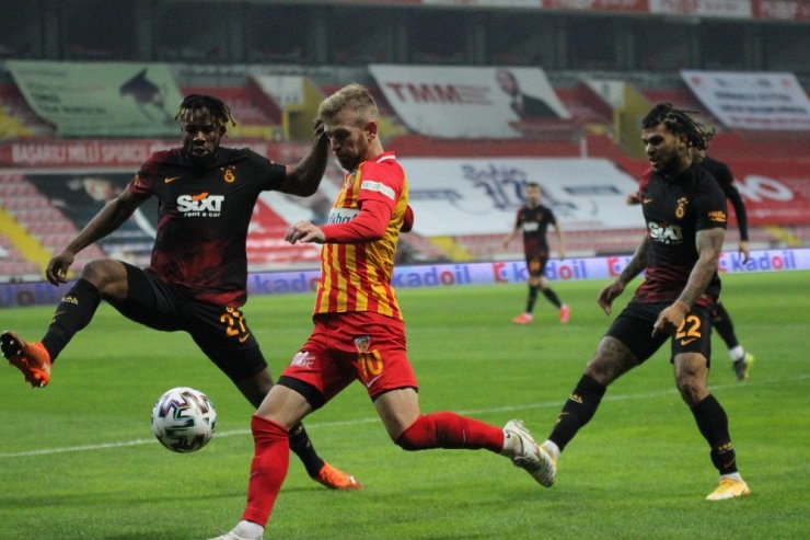 Süper Lig: Kayserispor: 0 - Galatasaray: 1 (İlk yarı)