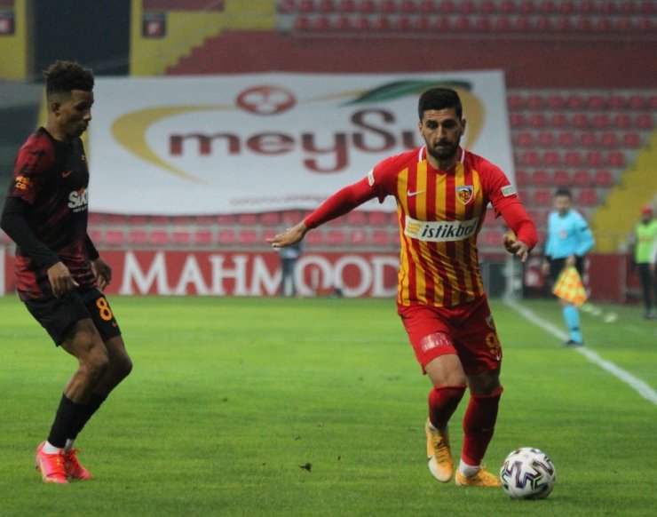 Süper Lig: Kayserispor: 0 - Galatasaray: 1 (İlk yarı)