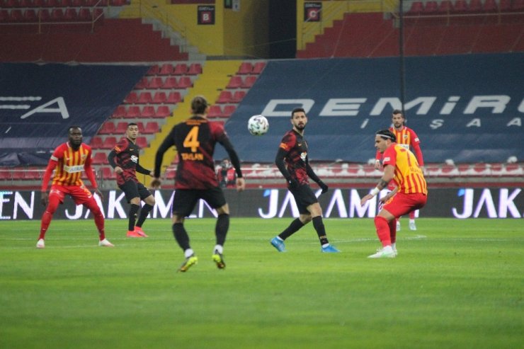 Süper Lig: Kayserispor: 0 - Galatasaray: 0 (Maç devam ediyor)